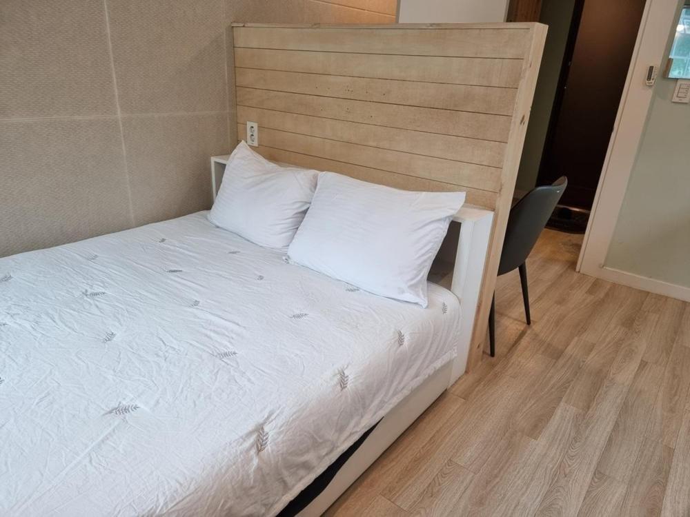 Namsan Story Nine Hotel Szöul Szoba fotó