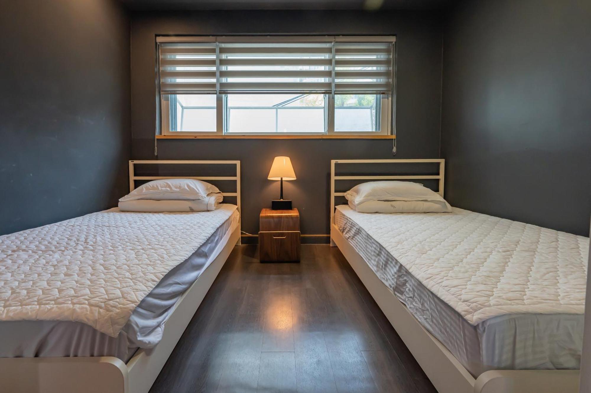 Namsan Story Nine Hotel Szöul Szoba fotó